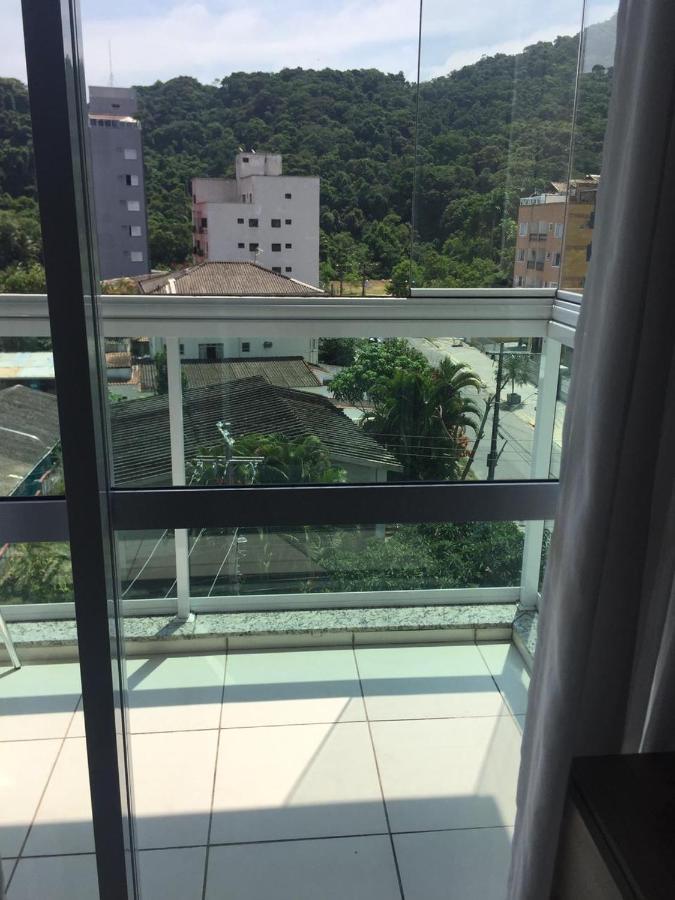 Apartamento Villa Di Fiori Enseada 瓜鲁雅 外观 照片